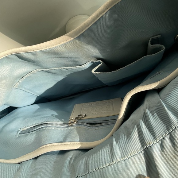 Teal and White Coach Purse 👜 - Picture 8 of 15